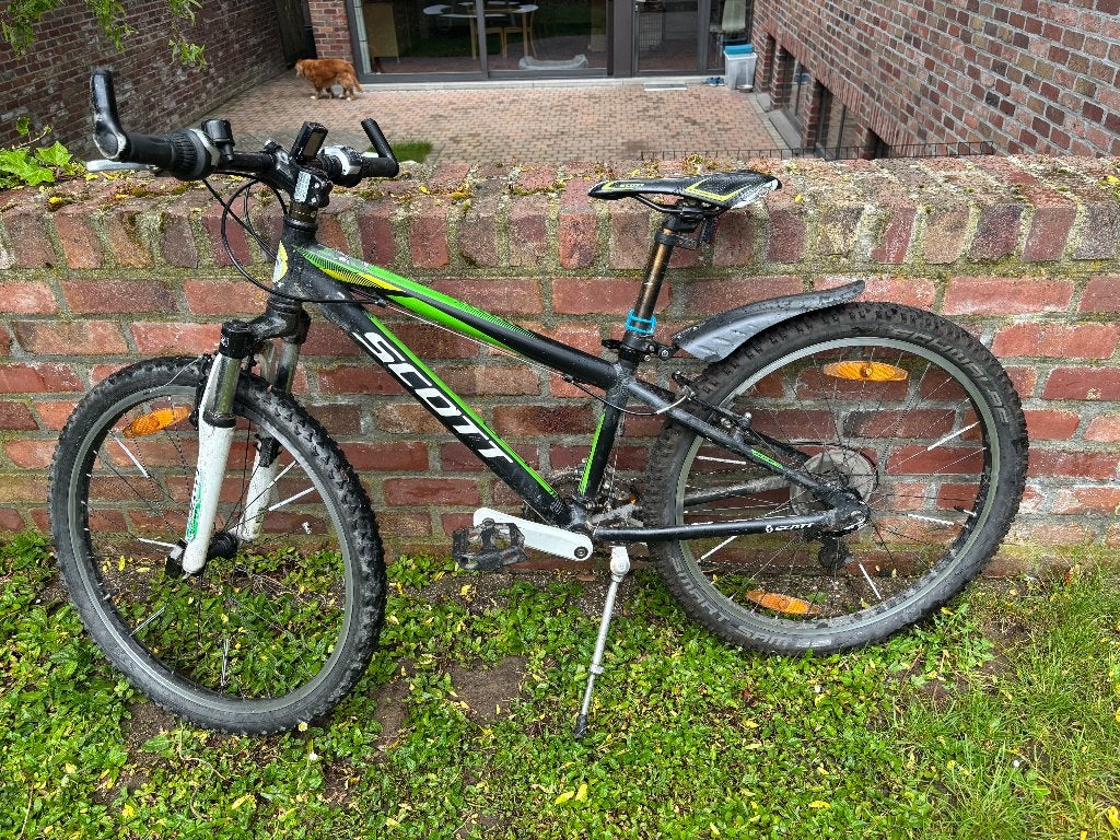 Vélo de montagne Scott 24 pouces pour enfant, 24 pouces, Enlèvement, Utilisé, Frein à main