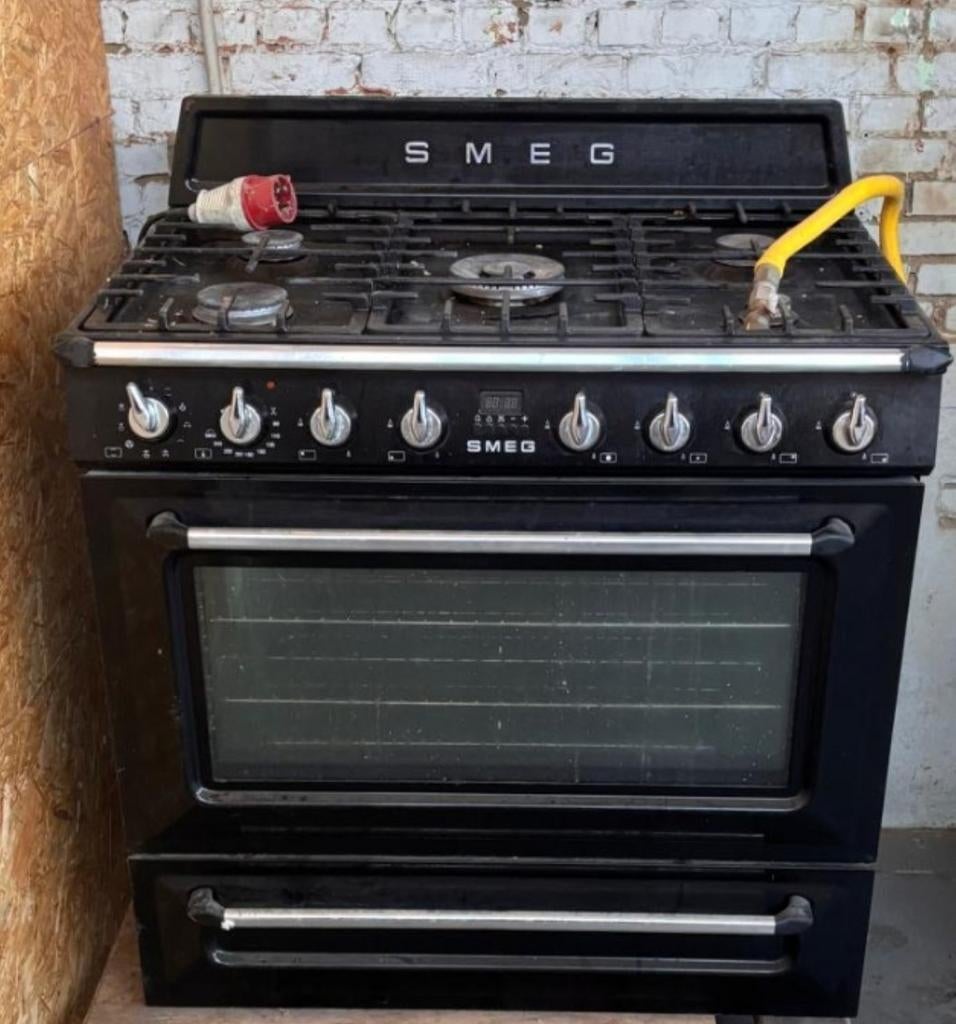Smeg fornuis plus oven, Ophalen, Gas