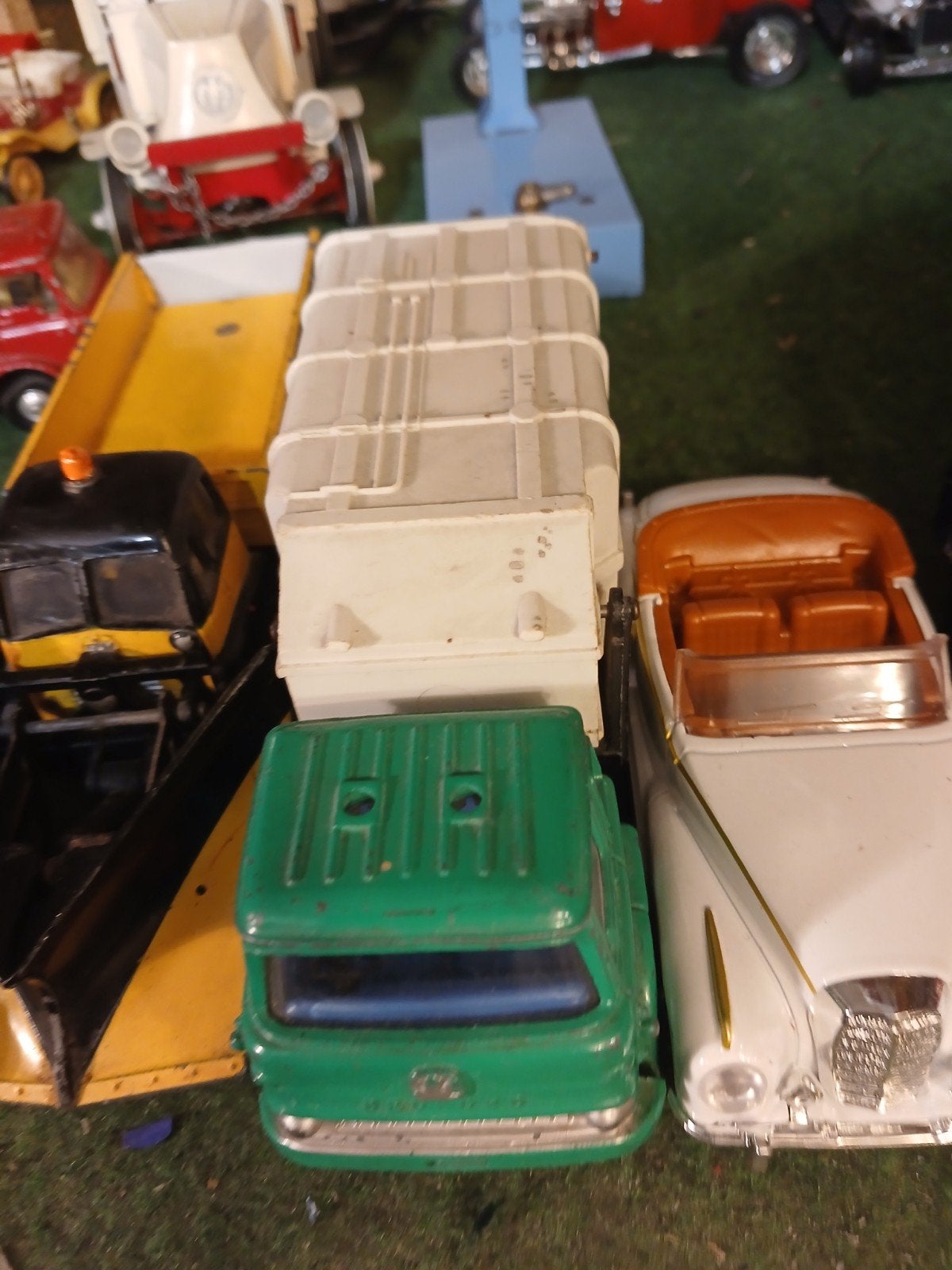 12 veicules  différentes  marques, Enlèvement, Comme neuf, Bus ou Camion, Autres marques