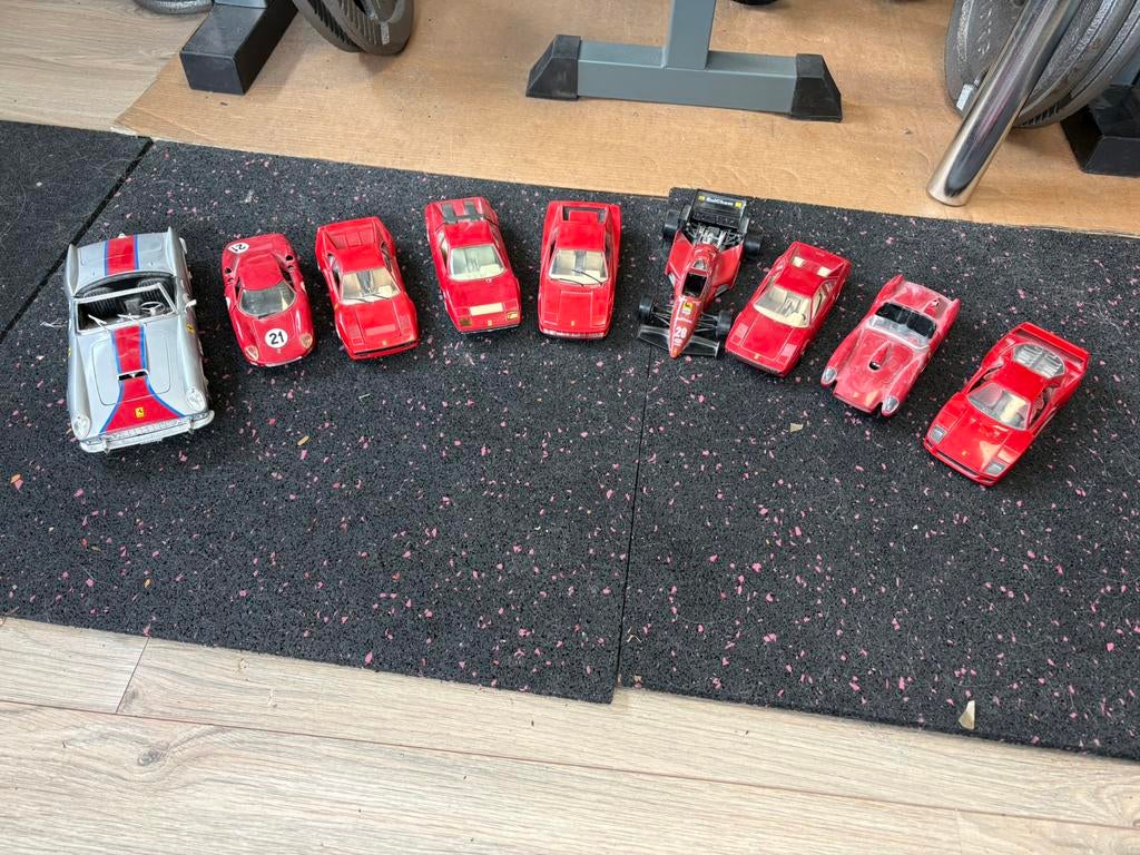 Verzameling Ferrari modelauto's - Diverse schalen, auto’s, Verzenden, Auto