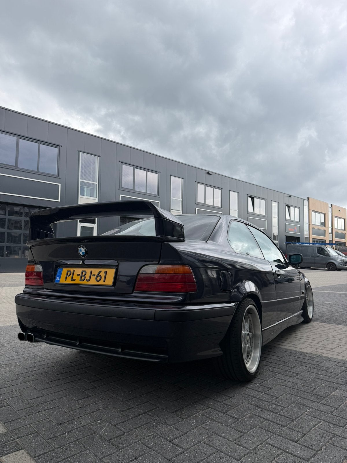 BMW E36 328i Coupé – Madeiraviolett Metallic – NL oldtimer, foto 7