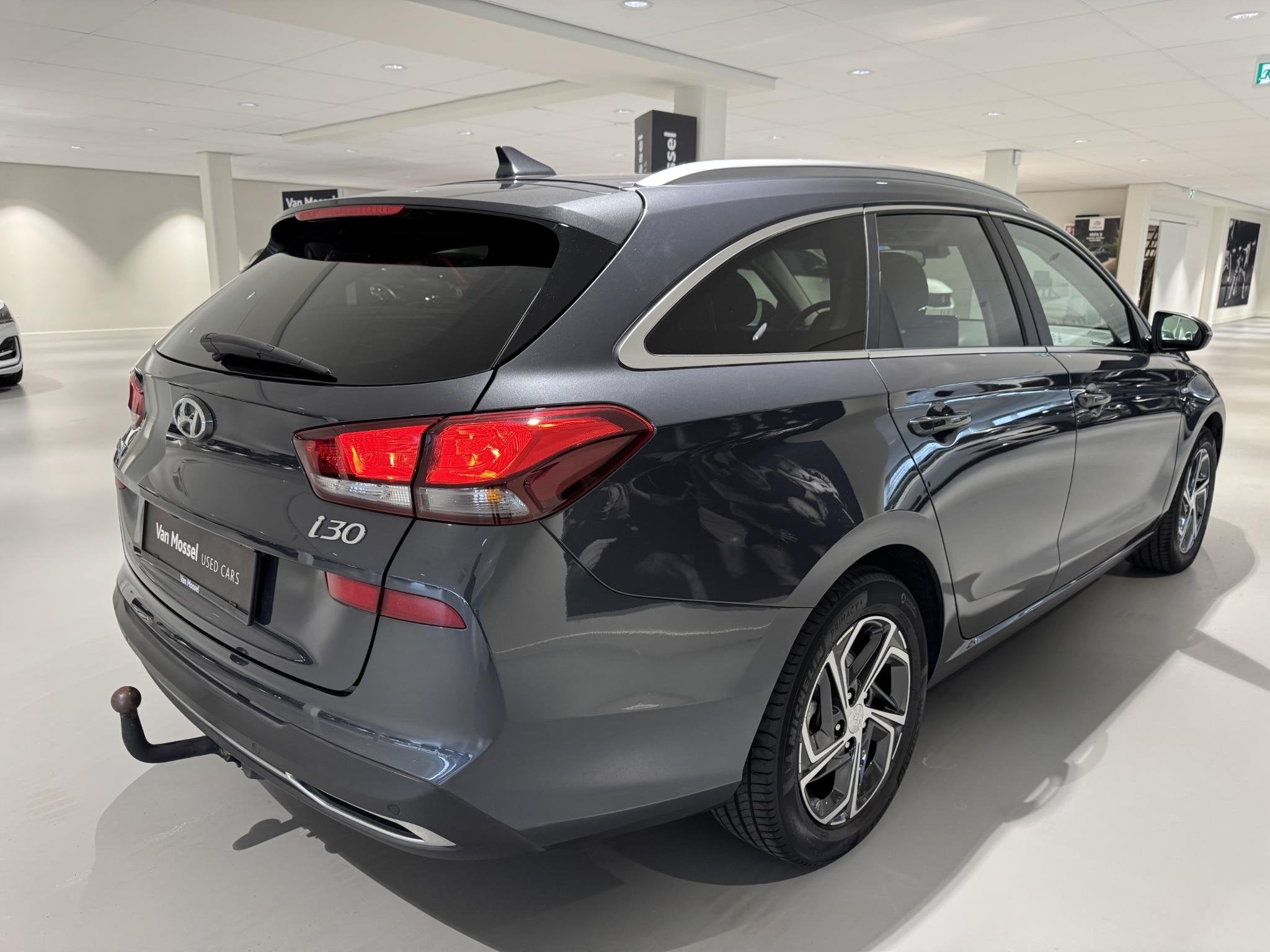 Hyundai i30 Wagon 1.5 T-GDi 118kW Techno, Auto's, Voorwielaandrijving, Emergency brake assist, Stof, Gebruikt