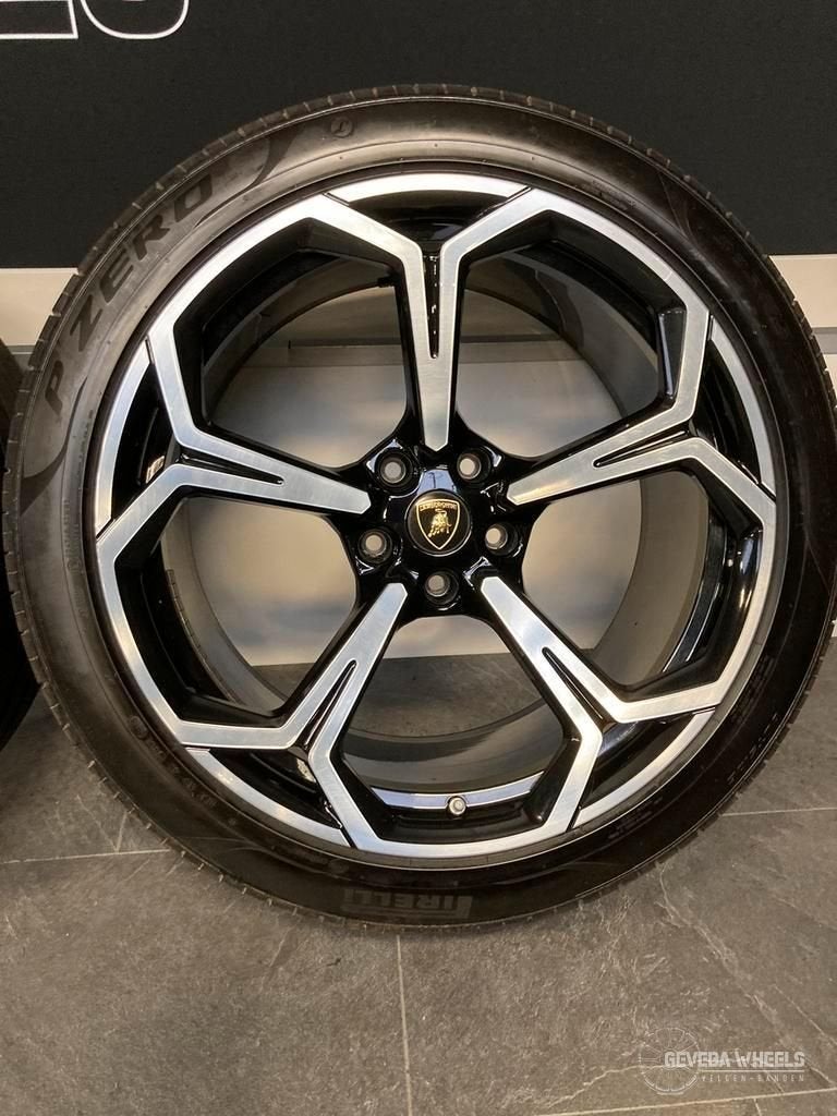 22'' originele Lamborghini Urus velgen + banden 5x130 4ML 60, Auto-onderdelen, Banden en Velgen, Gebruikt, -, 285 mm, -