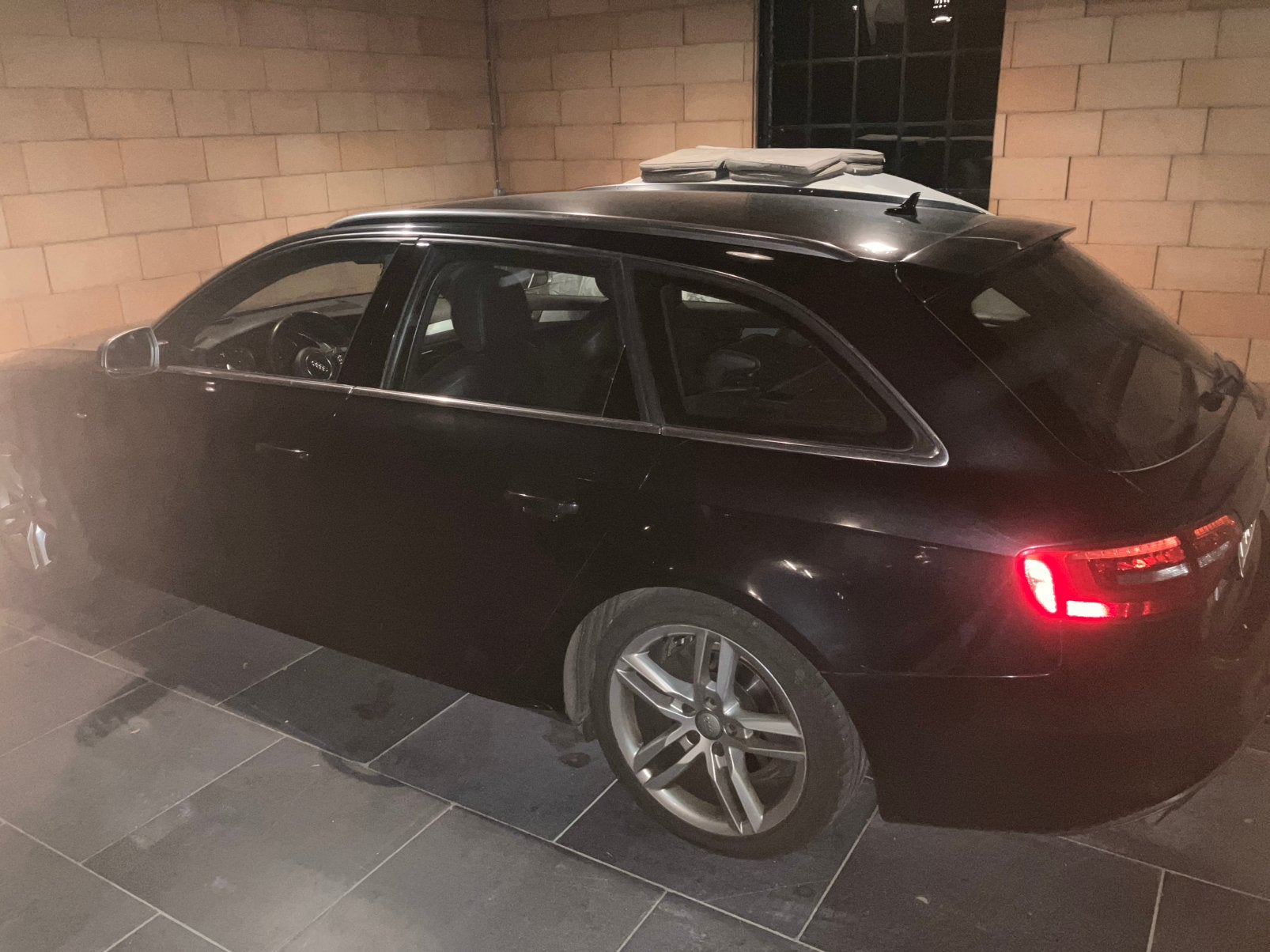 Audi A4 Avant 1.8TFSI S-Line, Auto's, Audi, Voorwielaandrijving, Euro 5, Elektronische parkeerrem, Zwart