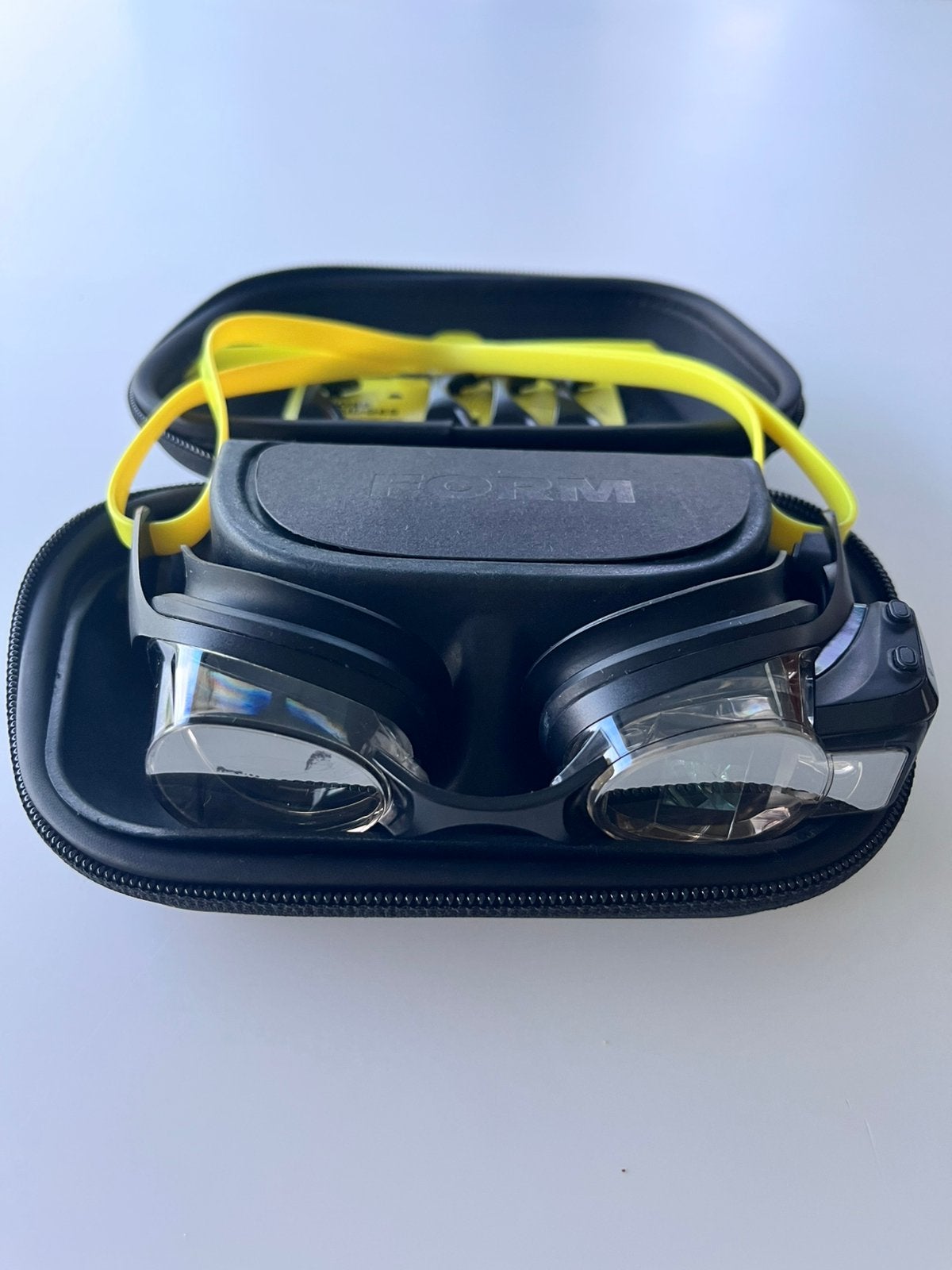 FORM Smart Swim 2 – Lunettes de natation connectées, Enlèvement ou Envoi, Utilisé