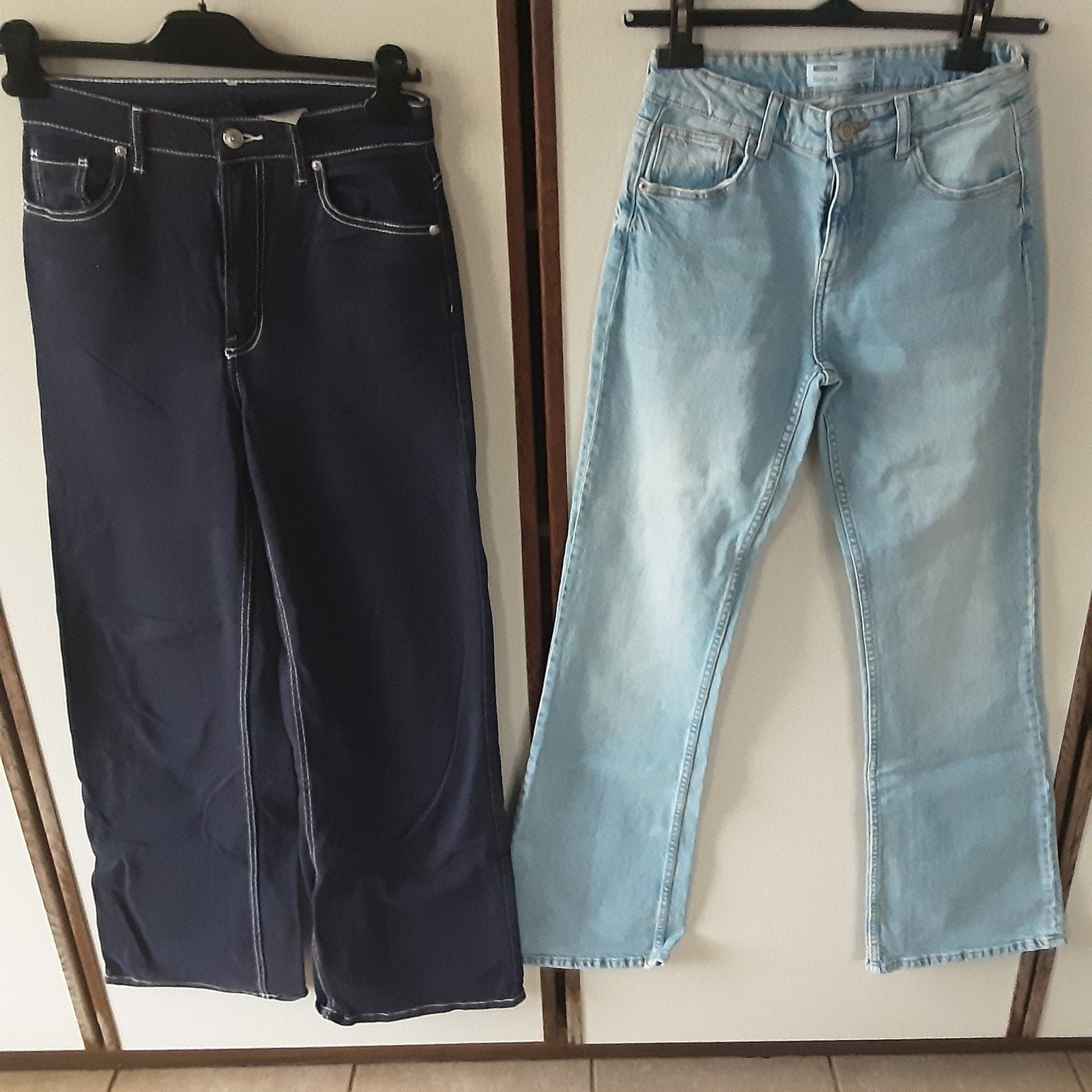 4 jaensbroeken maat 36- 158
2 laatste foto Maat 158
Alle 4 w, Kleding | Dames, Spijkerbroeken en Jeans, Ophalen of Verzenden, Zo goed als nieuw