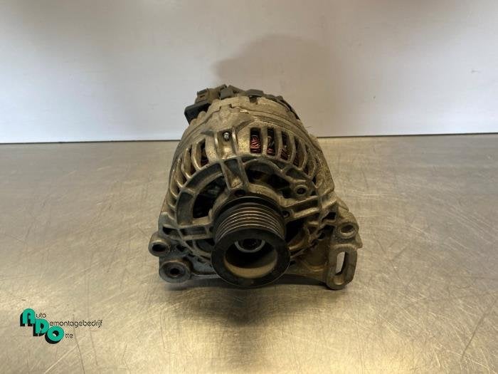 Dynamo van een Volkswagen Caddy (Caddy 04-), Gebruikt, -, Volkswagen, -
