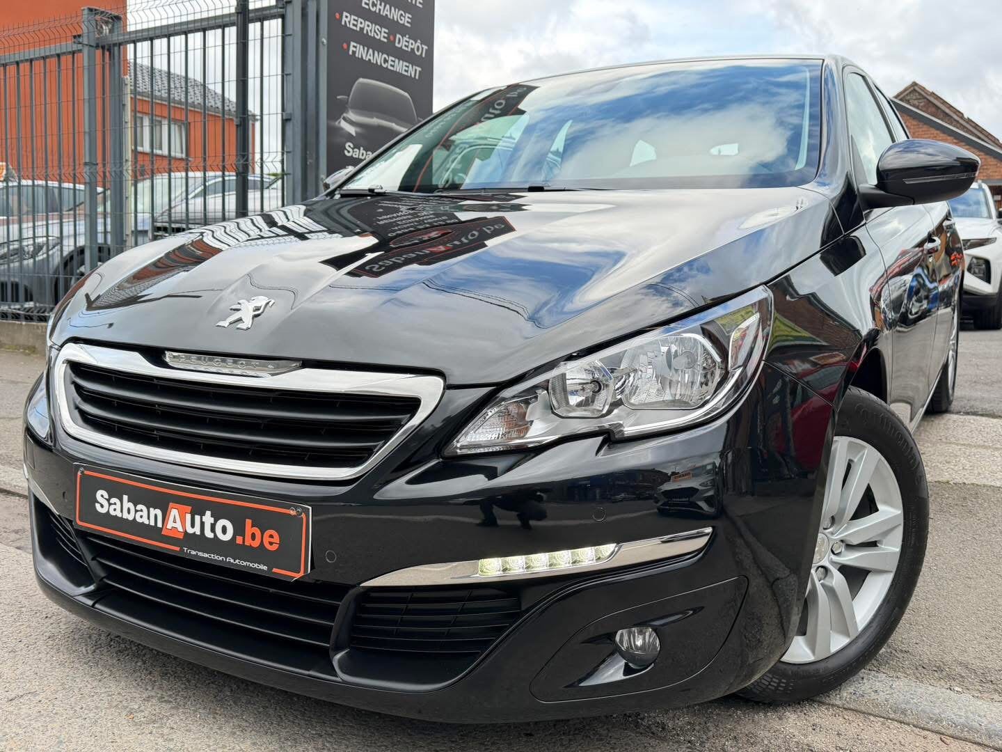 Peugeot 308 1.2 Essence Turbo EURO 6 B 2015, Autos, Achat, Euro 6, Entreprise, Boîte manuelle