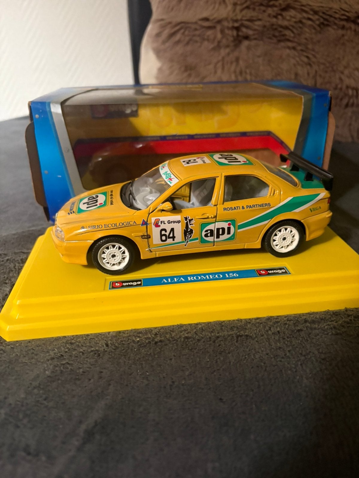 Alpha miniature 1/24, Enlèvement, Utilisé, Voiture, Burago