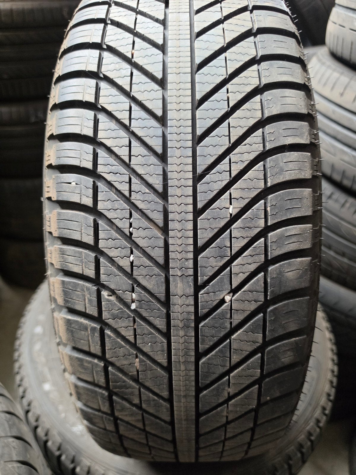 235/55r17 Goodyear 50€ per stuk met montage en balanceren, Auto-onderdelen, Ophalen