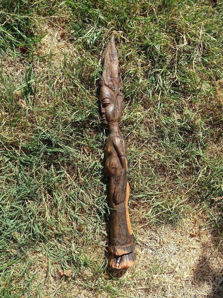 Afrikaans beeldje - massief hout, Bois, Enlèvement ou Envoi, Fait main, Femme