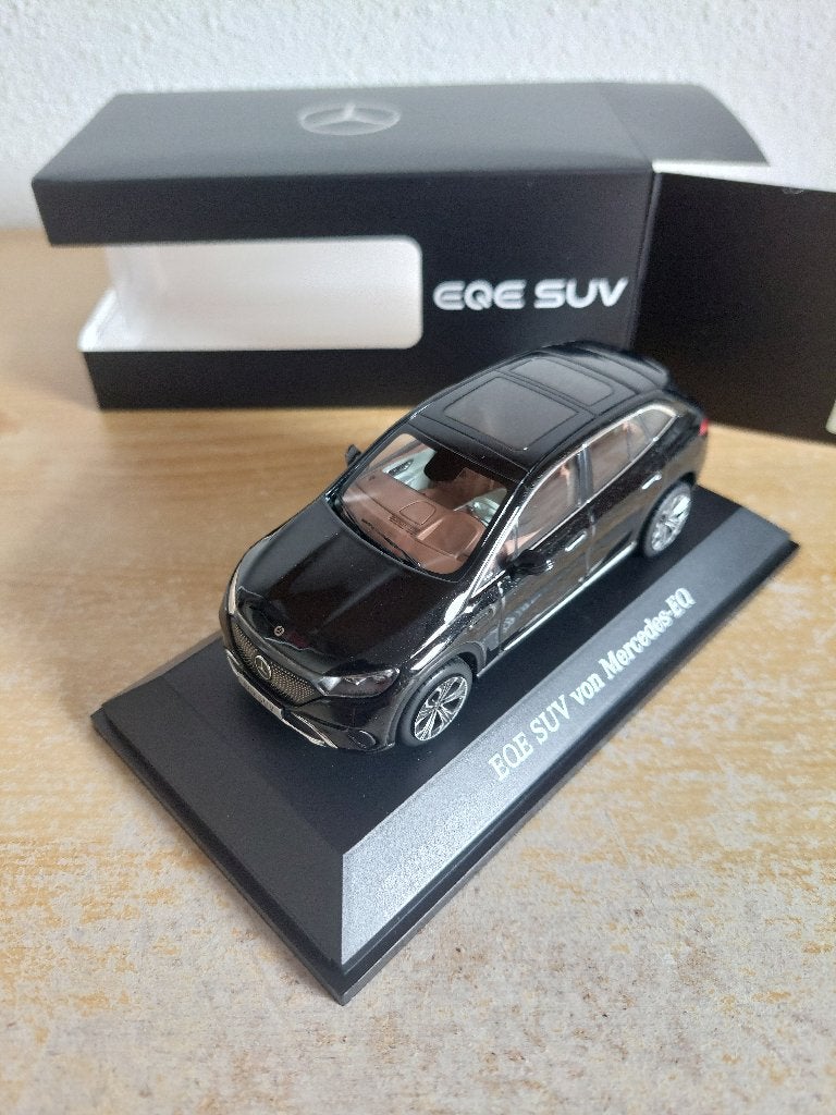 1/43 - Spark/ Minimax - Mercedes Benz EQE SUV noir, Enlèvement ou Envoi, Neuf