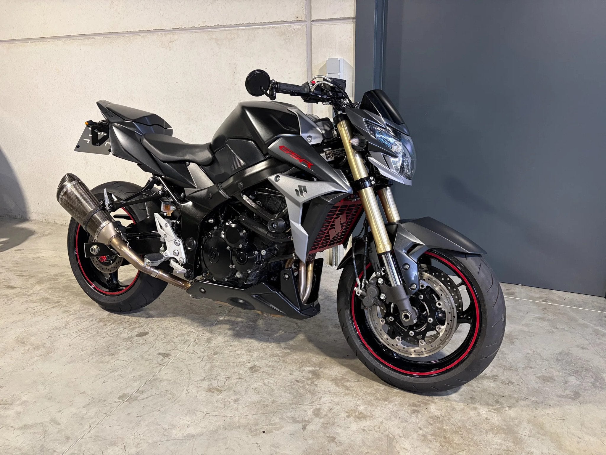 Suzuki GSR750 leuke naked met abs en opties (bj 2013), Motoren, Motoren | Suzuki, 750 cc, Bedrijf, Meer dan 35 kW, Overig