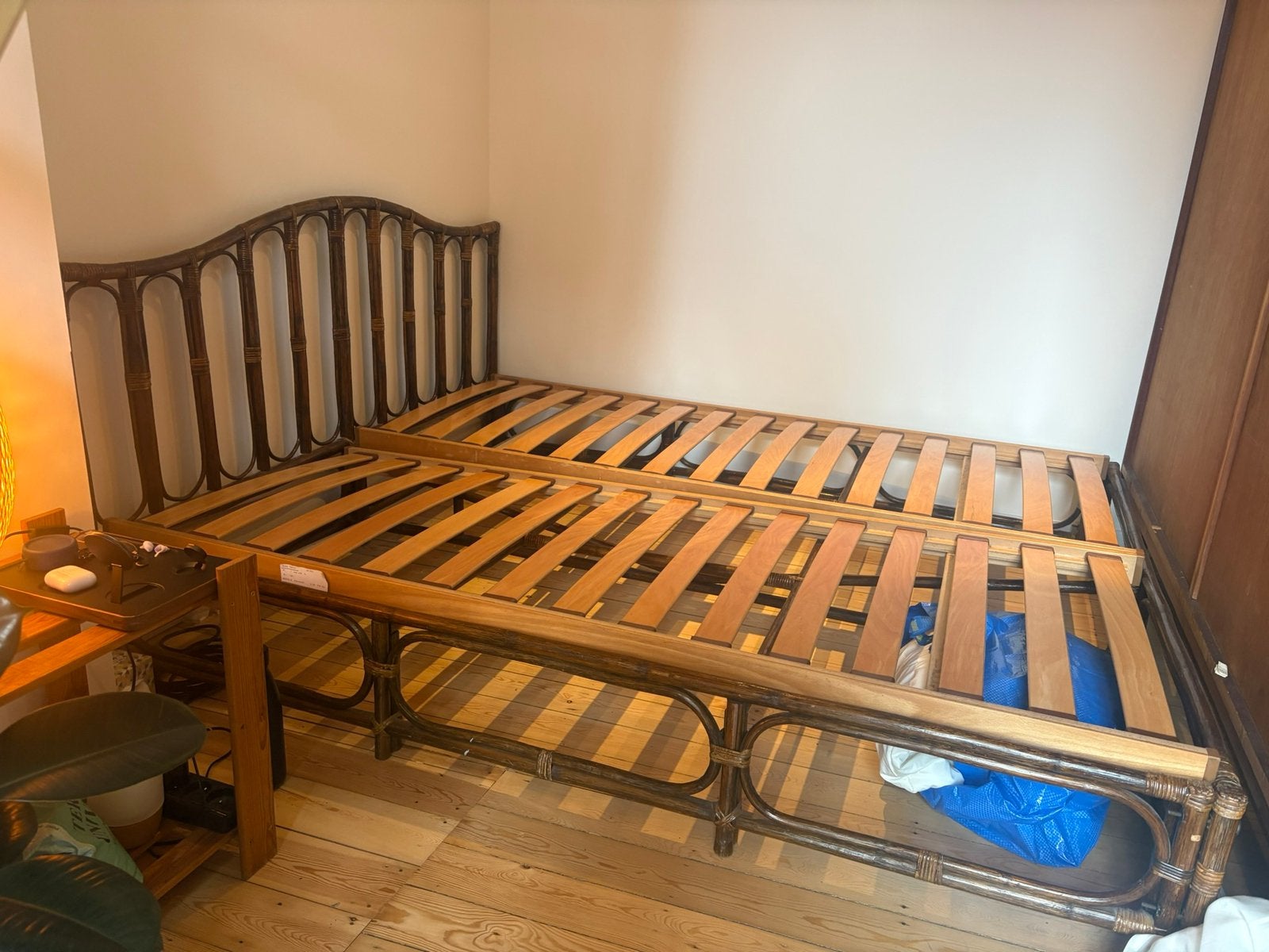 Bedframe van rotan 160x200, Ophalen, Zo goed als nieuw