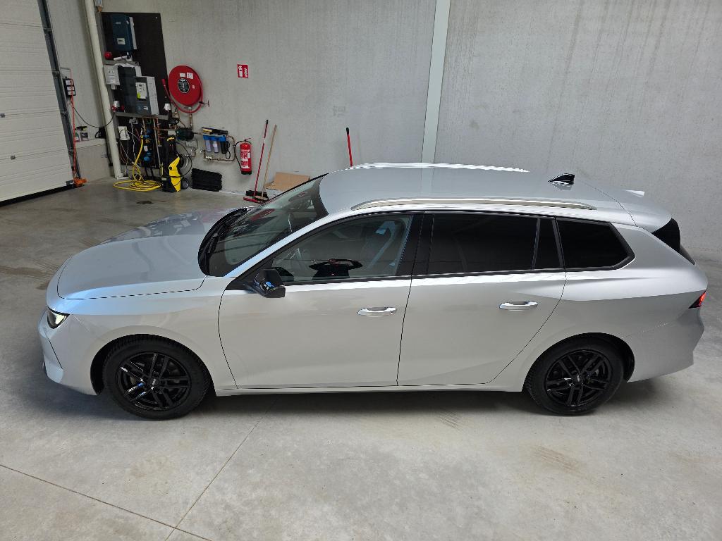 Astra Sports Tourer 1.2 Turbo Business Edition - 1ste eig., Auto's, Voorwielaandrijving, Testrit aan huis, Stof, 1199 cc