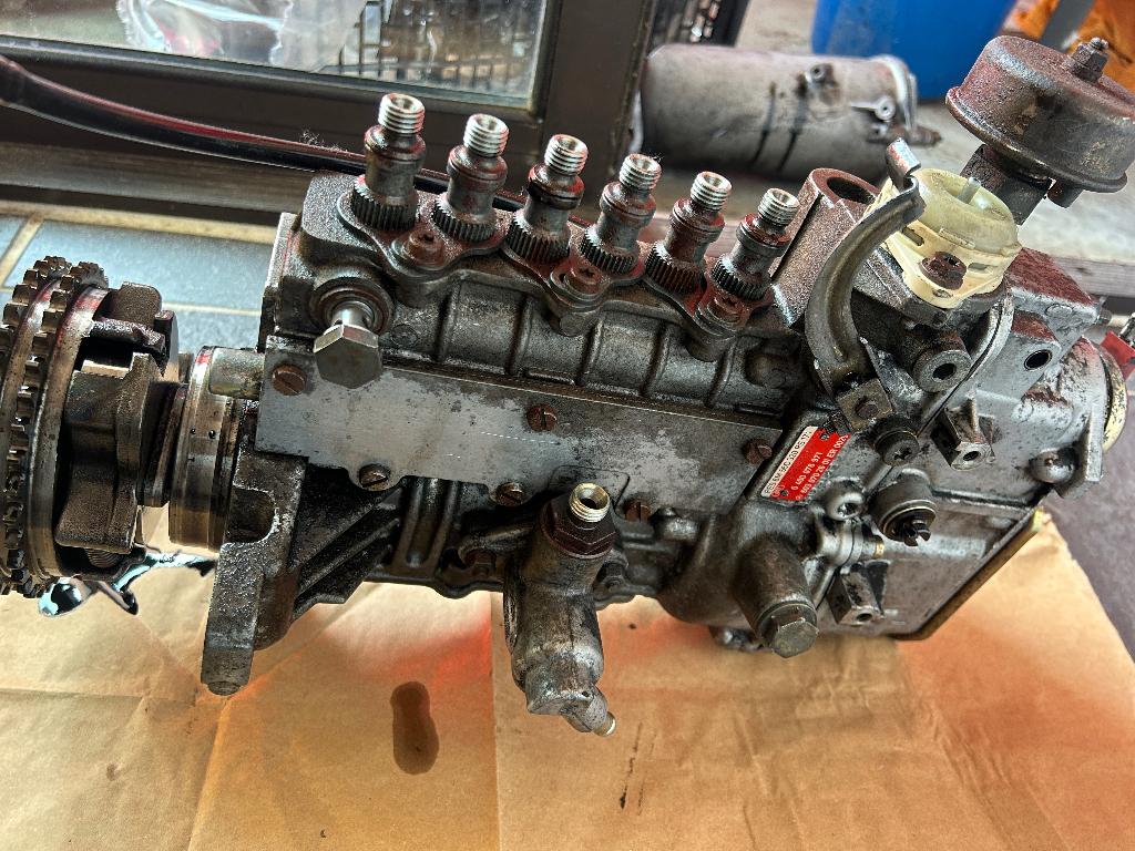 Mercedes W124 6-cilinder dieselinjectiepomp, Auto-onderdelen, Brandstofpompen, Ophalen of Verzenden, Gebruikt