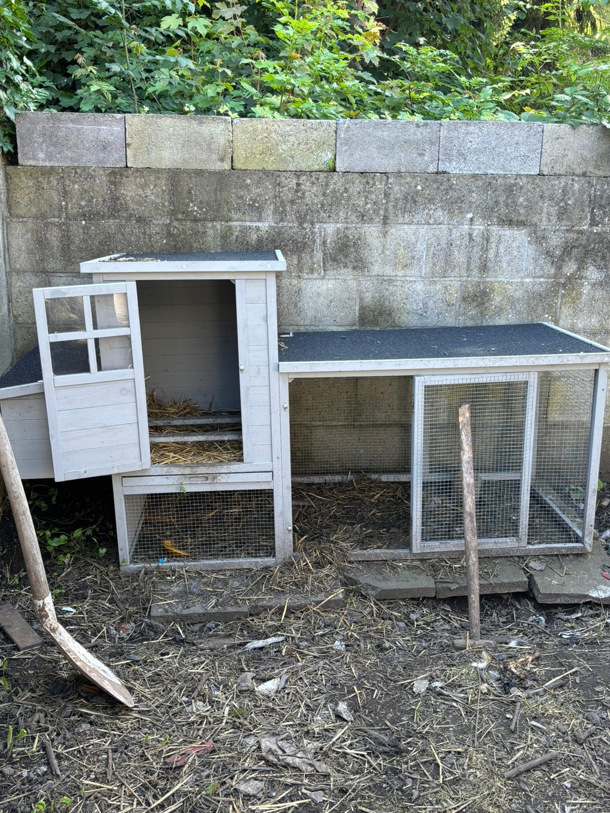 Poulailler a vendre 100€ presque neuf, Enlèvement, Comme neuf
