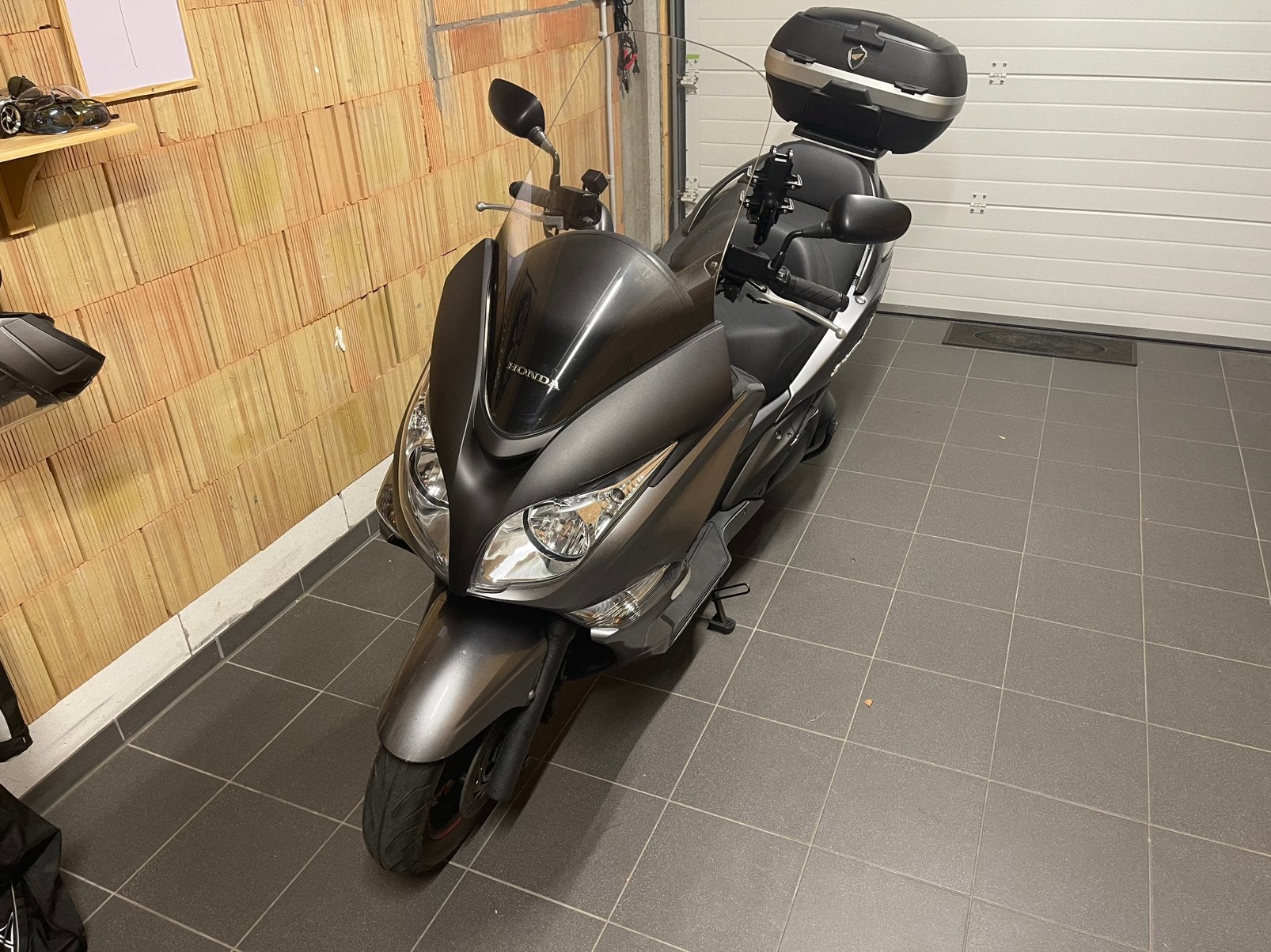 Honda SWT 400 Silverwing, Motos, Scooter, Occasion, 2 cylindres, Particulier