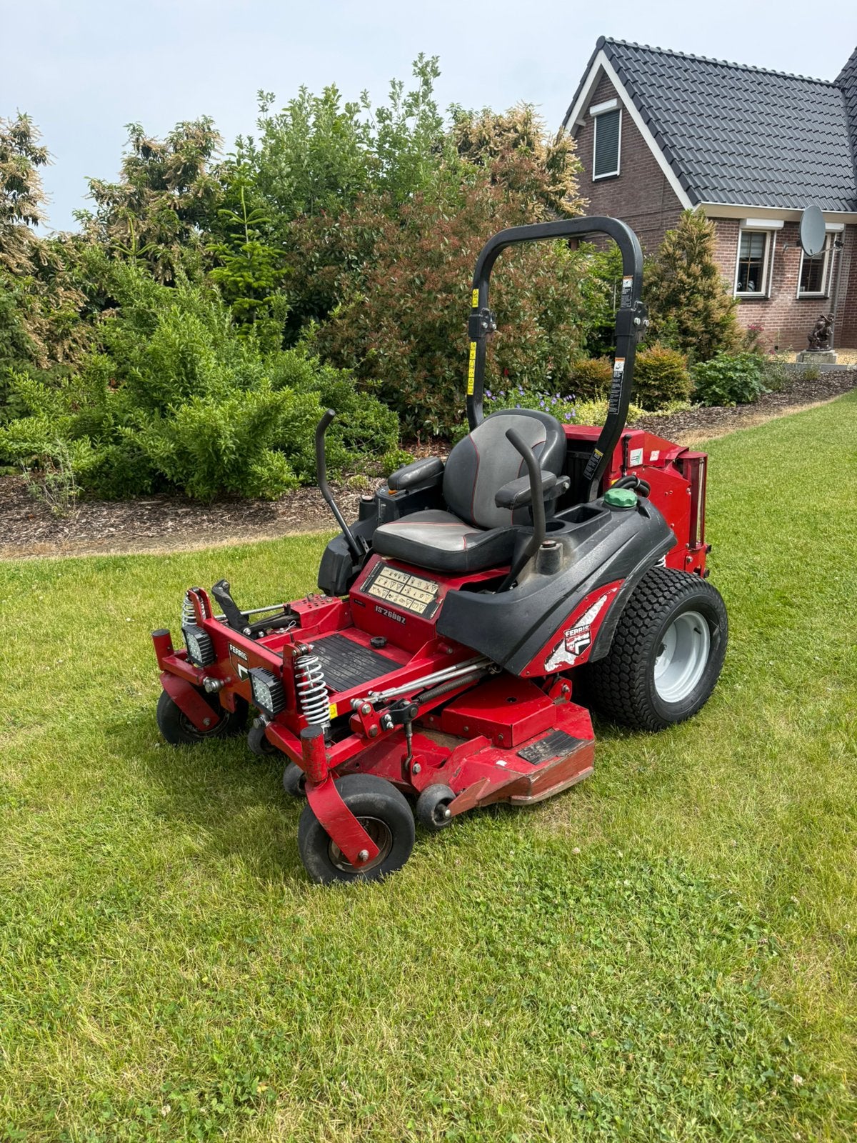 Ferris is2600 diesel 132 cm, Ophalen of Verzenden, Zo goed als nieuw