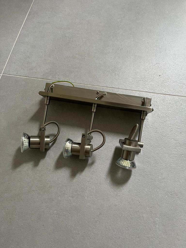 Armatuur met 3 kantelbare/draaibare spots, nikkel, Ophalen, Zo goed als nieuw, Metaal of Aluminium, Plafondspot of Wandspot