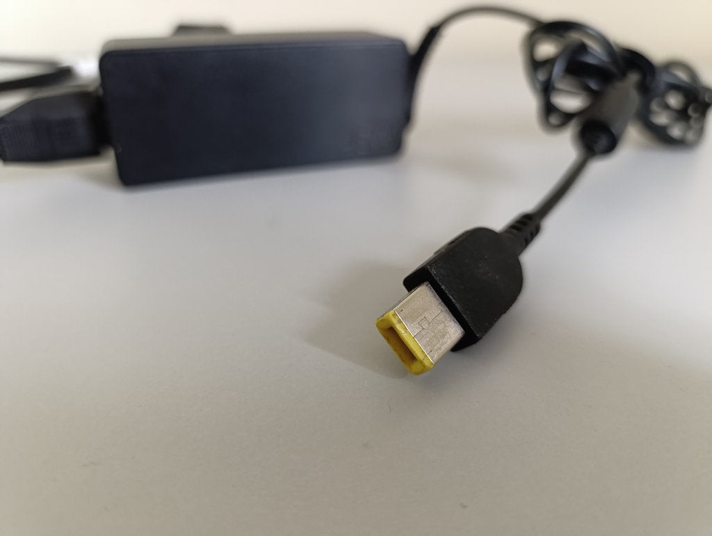 Originele Lenovo 45W Slim Tip Laptop Oplader ThinkPad, Computers en Software, Laptop-opladers, Ophalen, Gebruikt, Lenovo