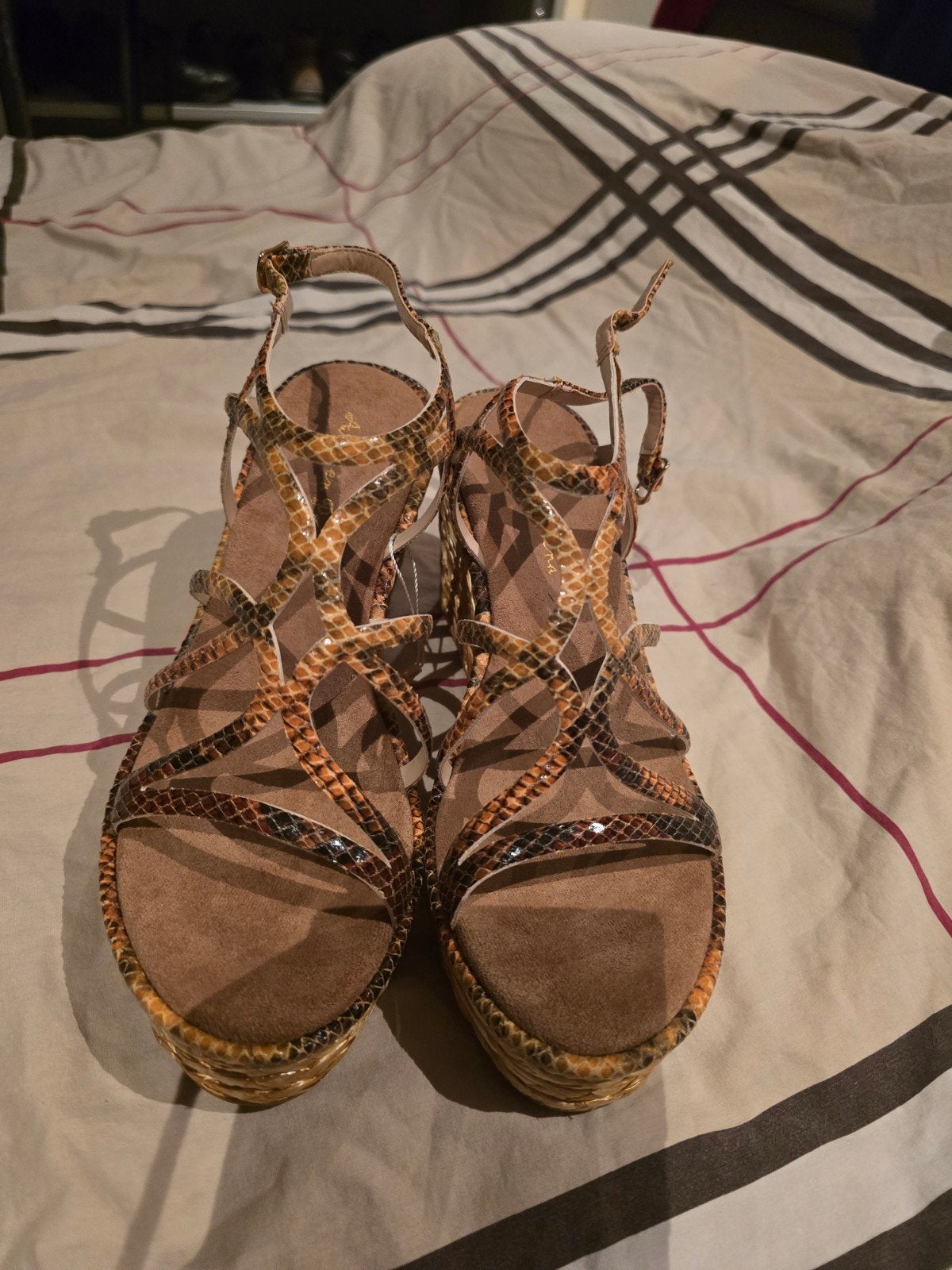 Sandalen maat 39, Kinderen en Baby's, Kinderkleding | Schoenen en Sokken, Ophalen