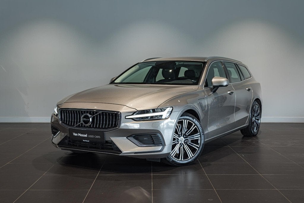 Volvo V60 T6 PHEV 4x4 Inscription Aut. | Camera | Leder | Ve, Auto's, Volvo, Automaat, Stof, Gebruikt, Euro 6