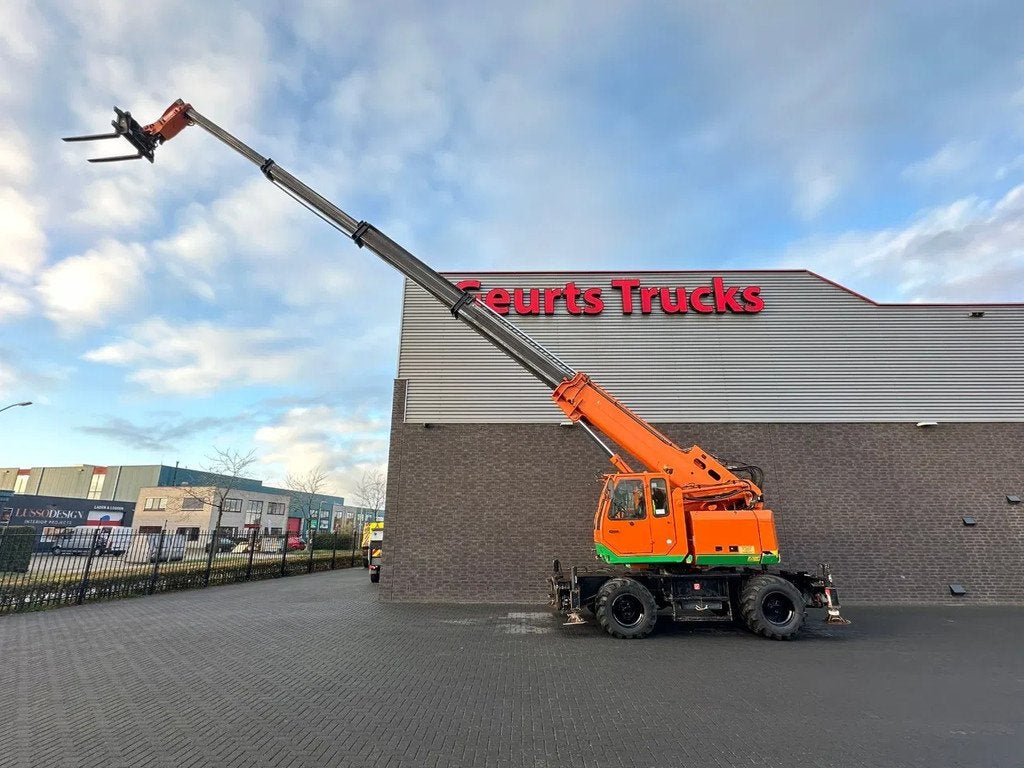 Sennebogen 608 MULTICRANE/ROUGH TERRAIN CRANE + JIB, Articles professionnels, Machines & Construction | Grues & Excavatrices, Grue