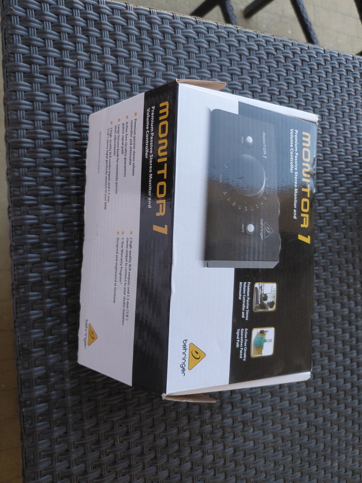Behringer MONITOR1, Informatique & Logiciels, Alimentations internes, Enlèvement