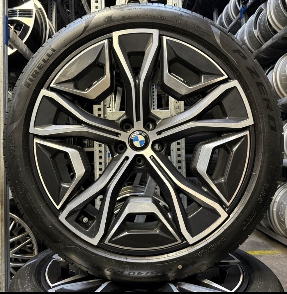 Jantes origine + pneus BMW ix i20 22 pouces, Pneus et Jantes, Pneus été, Autres dimensions, Enlèvement