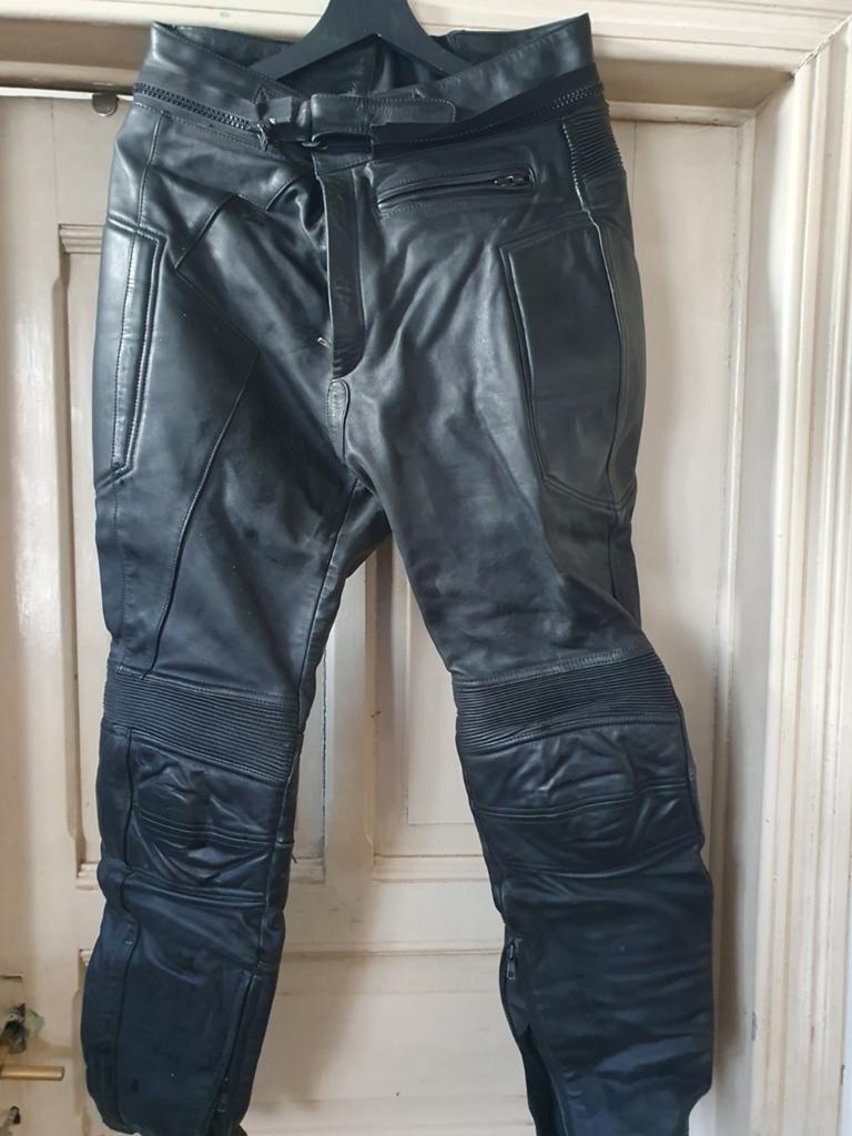 Motorbroek, Ophalen