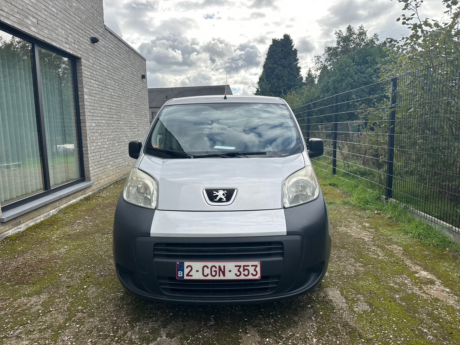 Peugeot bipper 1.4 benzine bj.2011 170.000km 1300euro export, Auto's, Euro 5, Zwart, 5 deurs, Particulier