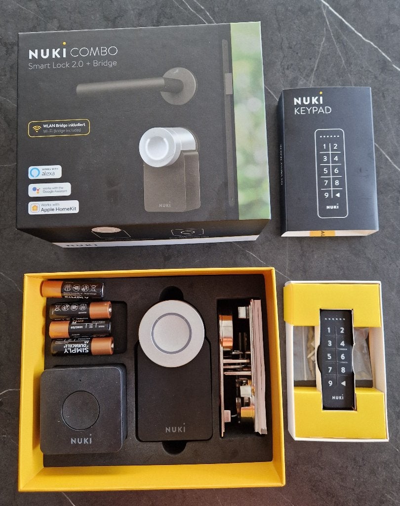 NUKI Combo Smart Lock 2.0 + Bridge + Keypad, Ophalen of Verzenden, Zo goed als nieuw, Metaal, Buitendeur
