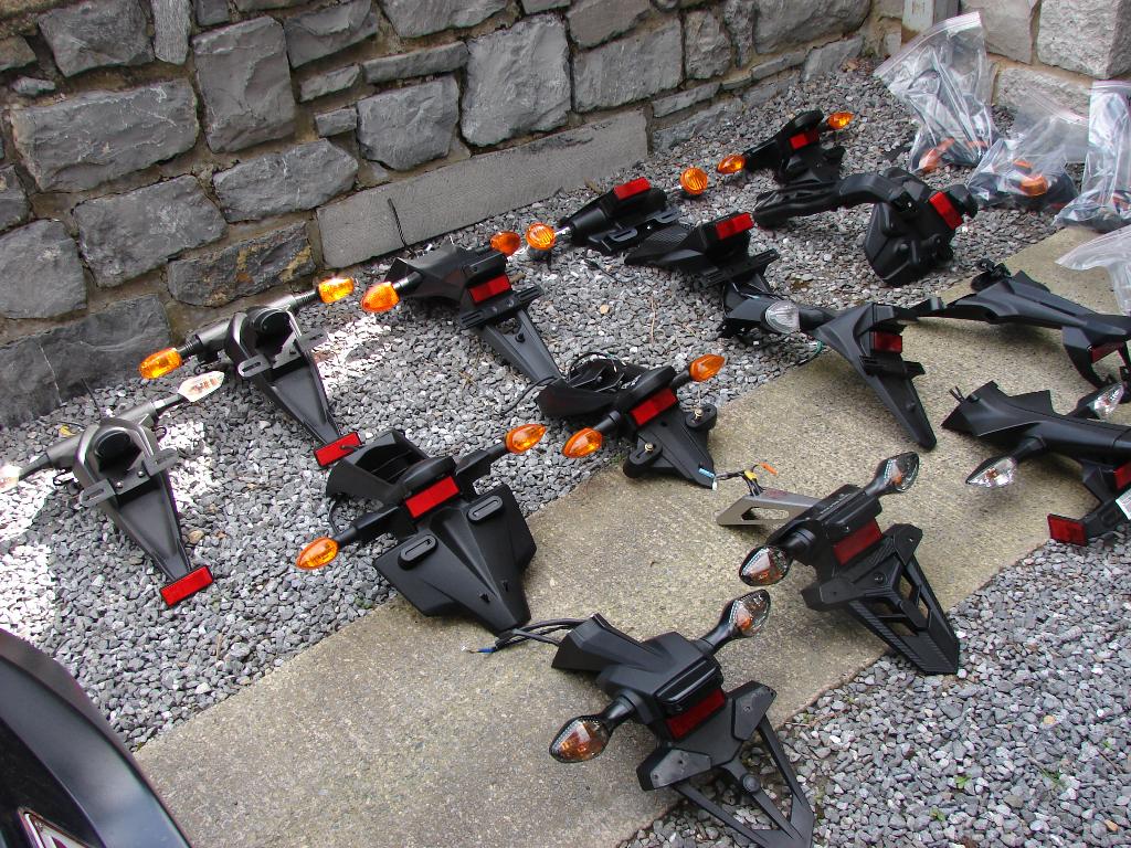 Support de plaque. Kawasaki-Yamaha-Honda-Suzuki- Triumph ..., Motos, Accessoires | Autre, Enlèvement, Comme neuf