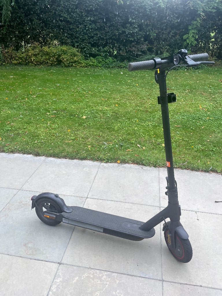 Mi Step Pro 2 - zo goed als nieuw (Xiaomi), Vélos & Vélomoteurs, Trottinettes, Enlèvement, Comme neuf, Step électrique (E-scooter)