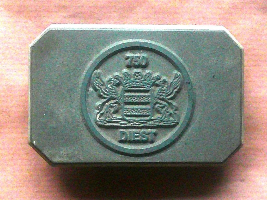Pièce d'épreuve fonte d'alu armoiries de la ville de Diest, Collections, Enlèvement ou Envoi, Autres, Emblème ou Badge