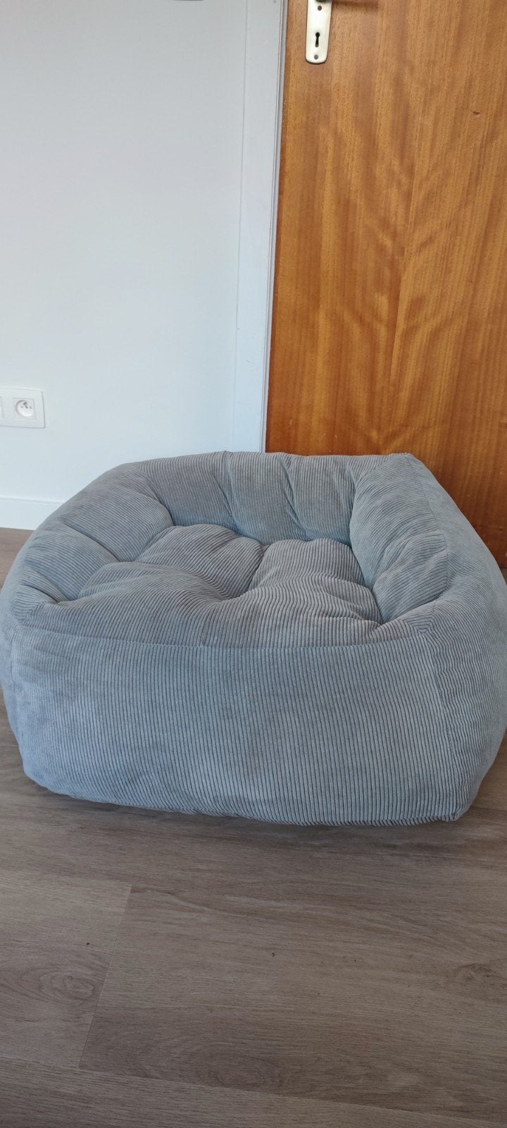 Pouf gris marque SKLUM, Enlèvement