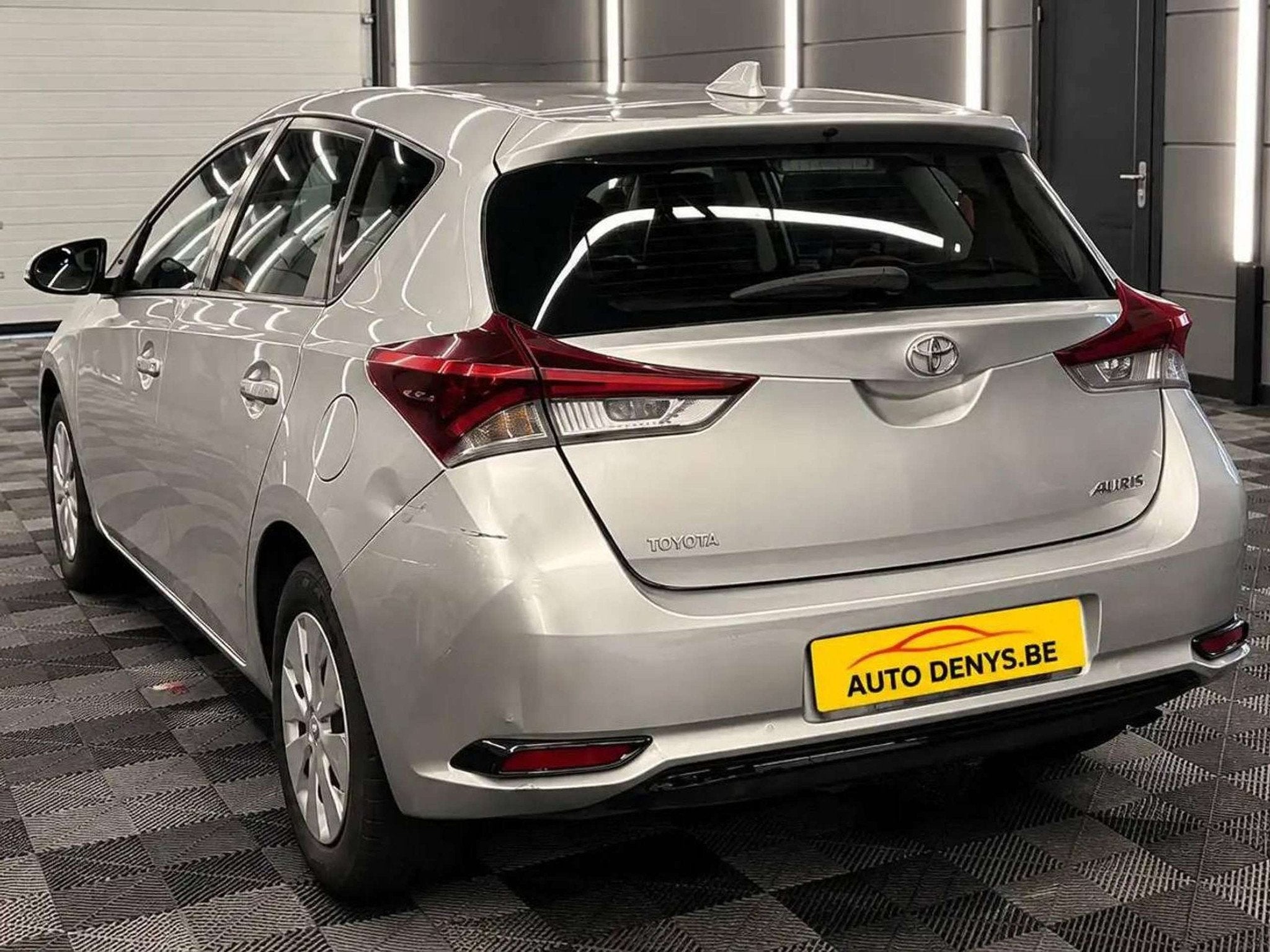 Toyota Auris 1.33i VVT-i bj. 11/2015 78000km Euro 6, Auto's, Gebruikt, Zwart, 4 cilinders, 1329 cc