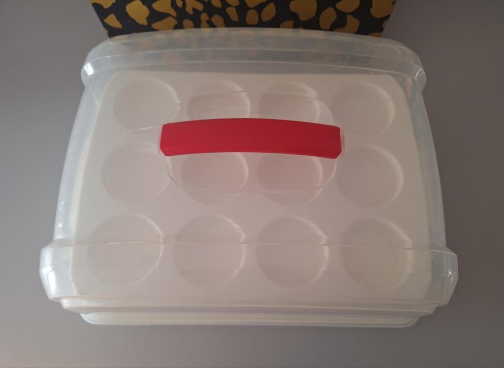 Transportbox 24 cupcakes, Hobby en Vrije tijd, Taarten en Cupcakes maken, Ophalen of Verzenden, Cupcakes