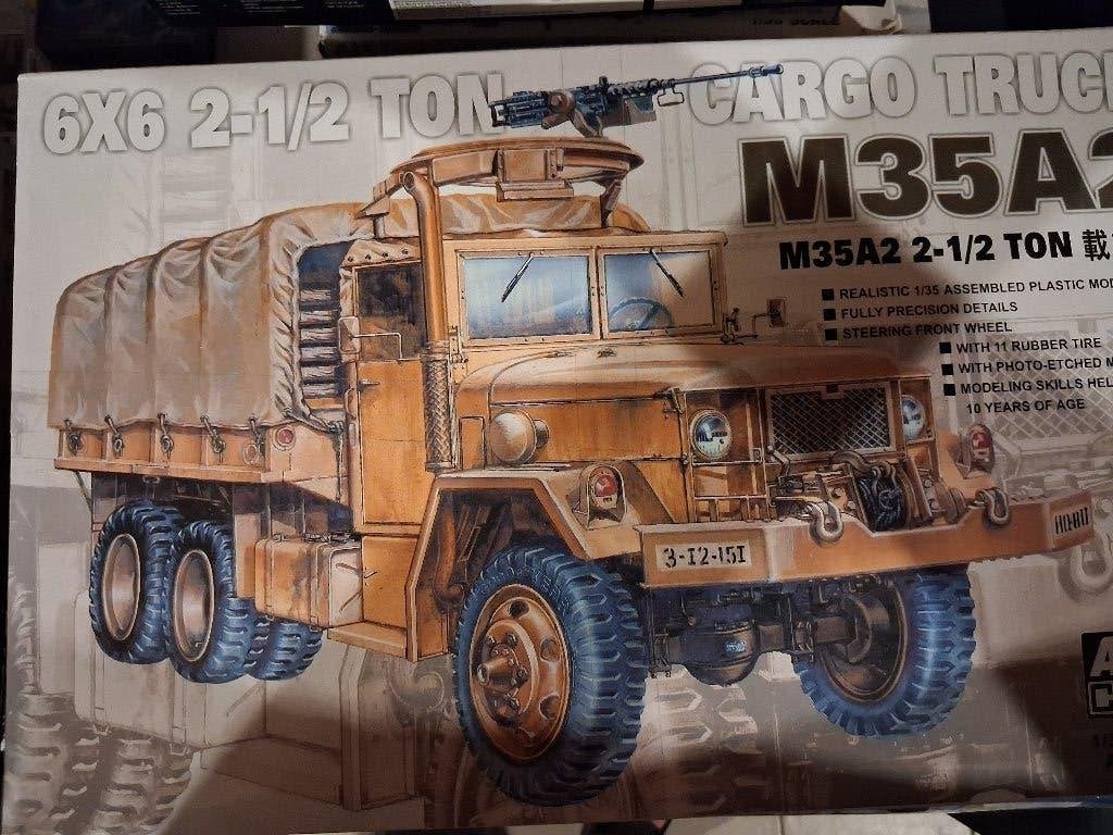 M35A2, Hobby en Vrije tijd, Overige merken, 1:32 tot 1:50, Nieuw, Ophalen of Verzenden