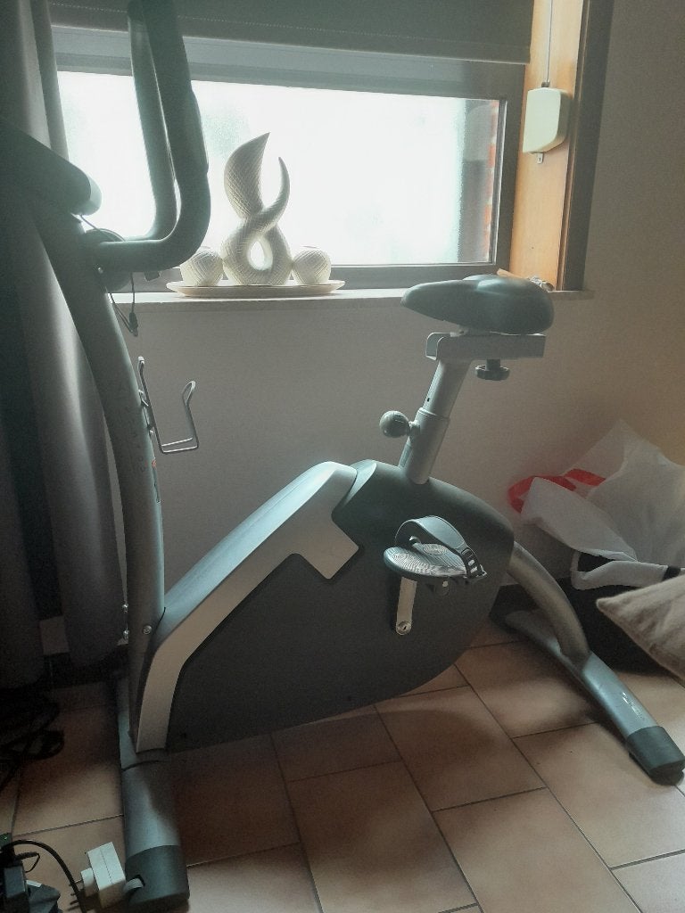 velo d'appartement, Sports & Fitness, Équipement de fitness, Enlèvement, Utilisé, Jambes