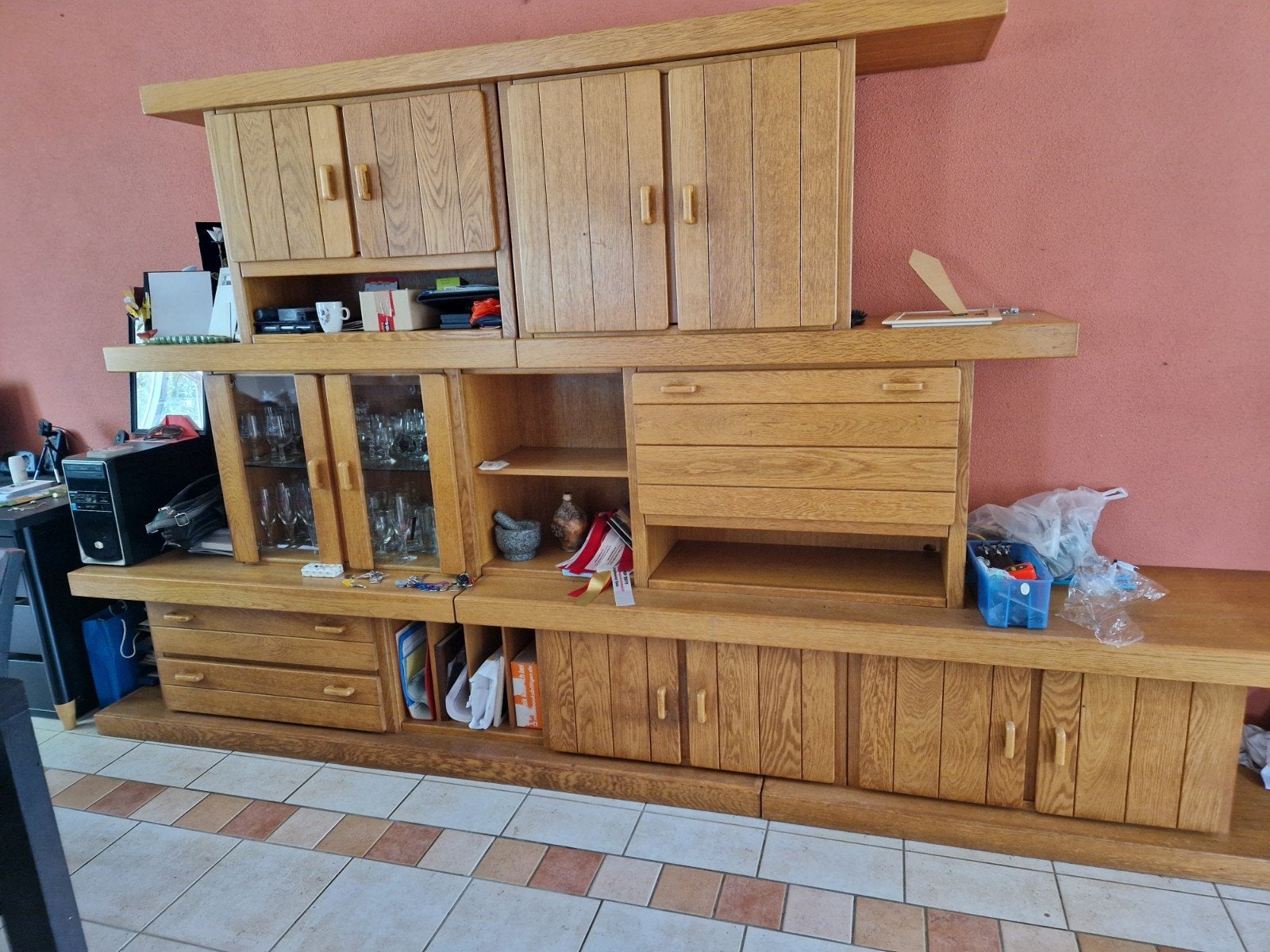 Massief eikenhouten kast, Ophalen
