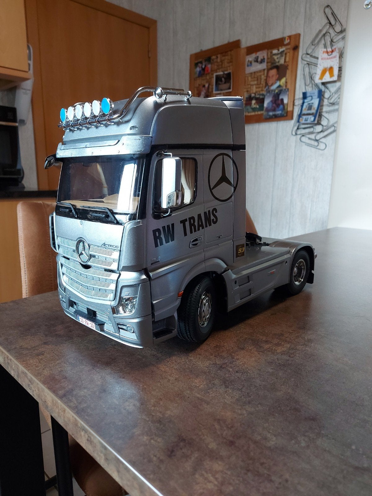 tamiya mb actros volledige cabine, Ophalen, Zo goed als nieuw, Schaal 1:14
