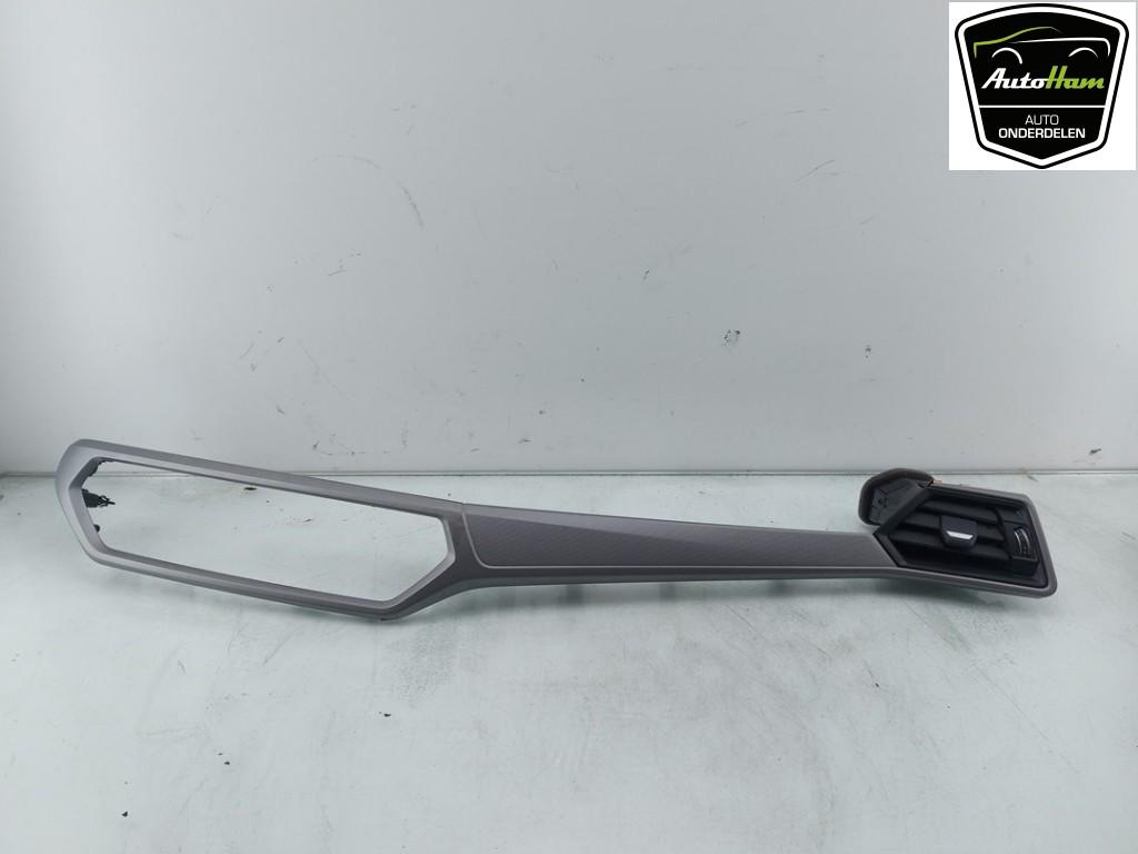 DIVERSEN Dashboardlijst 1 serie (F40) (|6806855|6805563|), Auto-onderdelen, Gebruikt, BMW