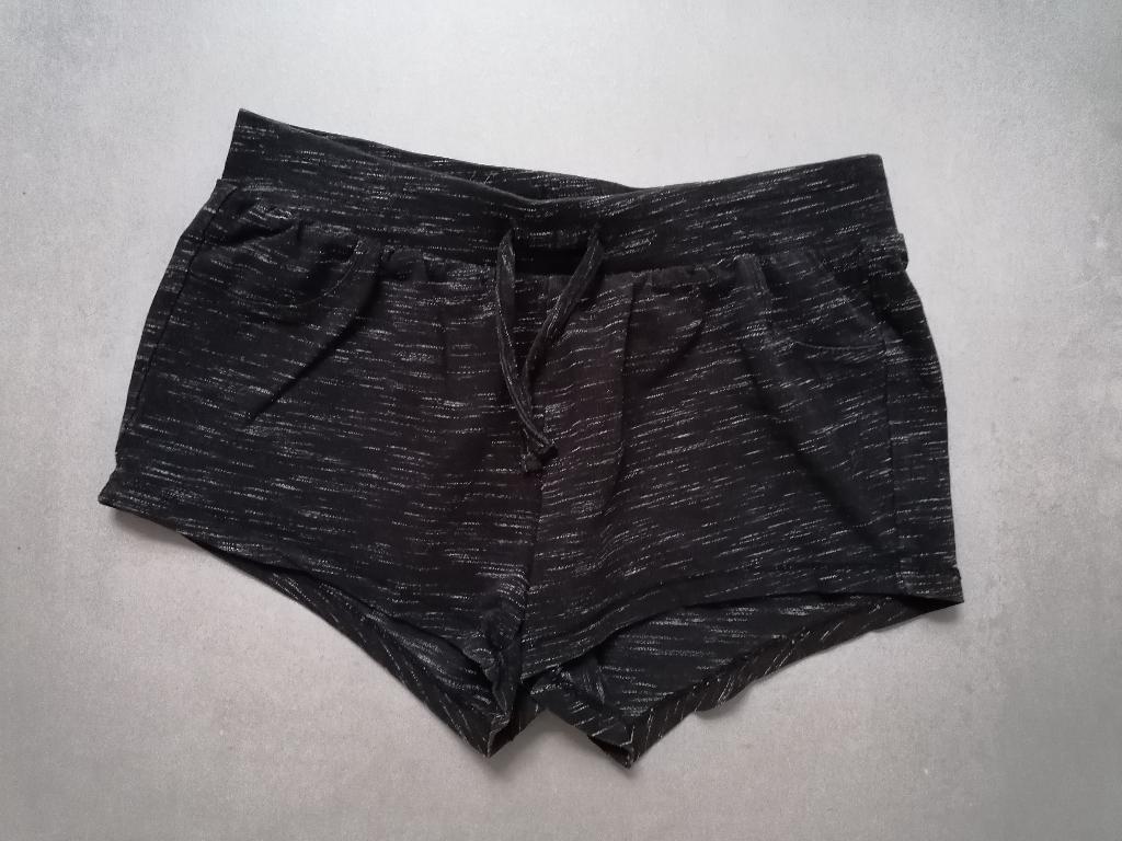 Short C&A ,maat 158, Kinderen en Baby's, Kinderkleding | Maat 158, C&A, Meisje, Ophalen of Verzenden, Zo goed als nieuw