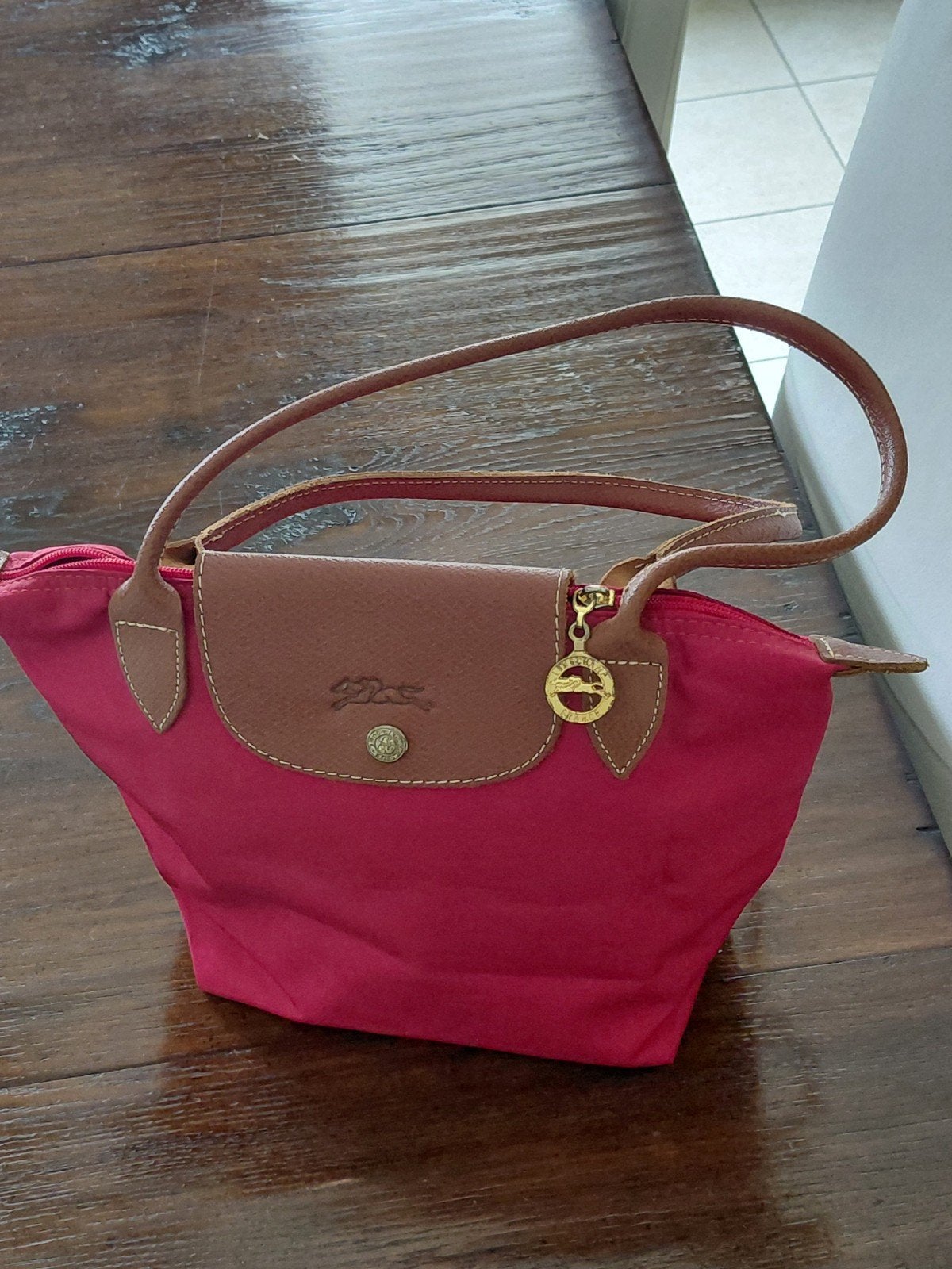 magnifique sac à main fuchsia de la marque Longchamp, Enlèvement ou Envoi