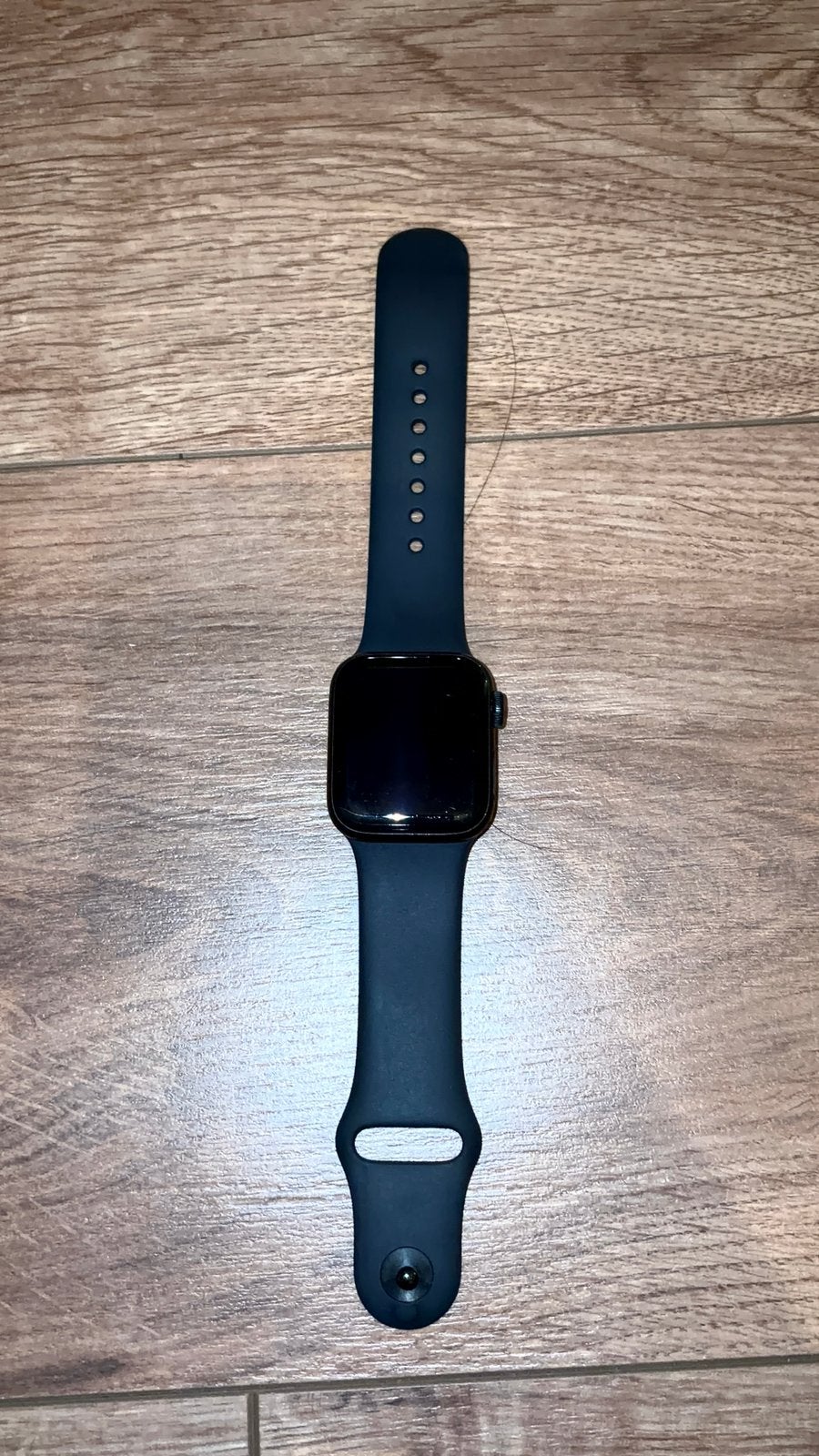 Apple watch SE3 GPS (2025) +cable, IOS, Ophalen of Verzenden, Zo goed als nieuw, Waterdicht