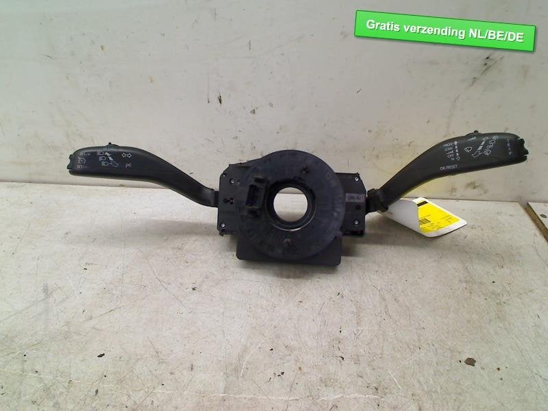 COMBISCHAKELAAR STUUR Polo V (6R) (6Q0953503EJ|6Q0953503EJ), Auto-onderdelen, Gebruikt, Volkswagen, Volkswagen AG, Kundenbetreuung@volkswagen.de
