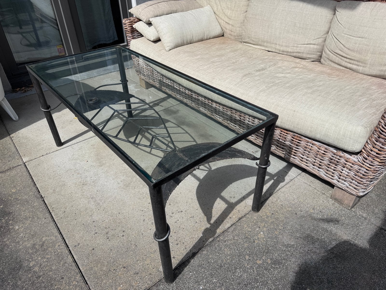 Table basse en verre et métal noir, Enlèvement ou Envoi, Comme neuf