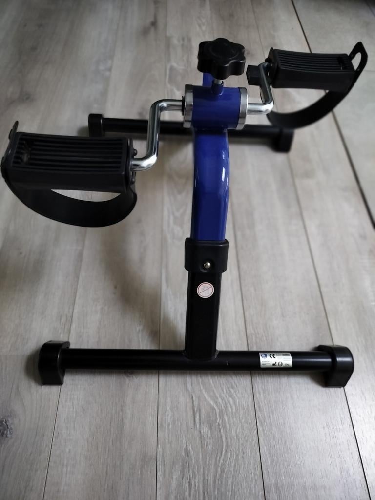 Stoelfiets & Revalidatie Fietstrainer, Ophalen, Zo goed als nieuw, Metaal, Stoelfiets
